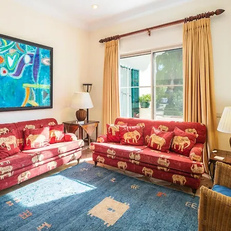 Sleeps 10 Pool Air Con Wifi *