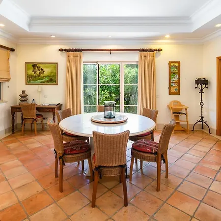 Sleeps 10 Pool Air Con Wifi Villa Ludo