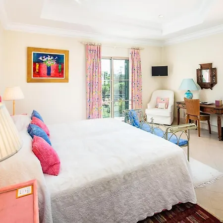 Sleeps 10 Pool Air Con Wifi Villa